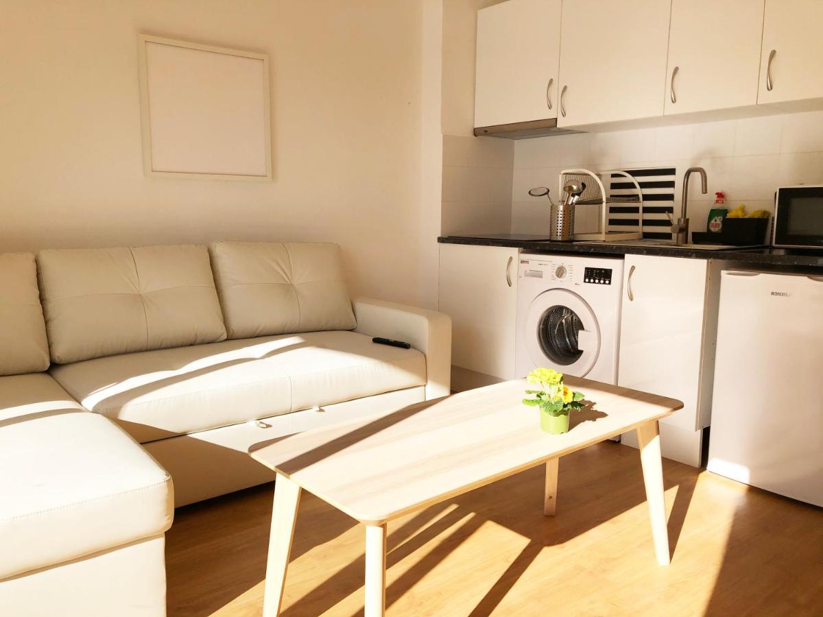 Lovely Seaside Apartment In Front Of Calafell Beach And Cunit Beach Сегур де Калафел Екстериор снимка